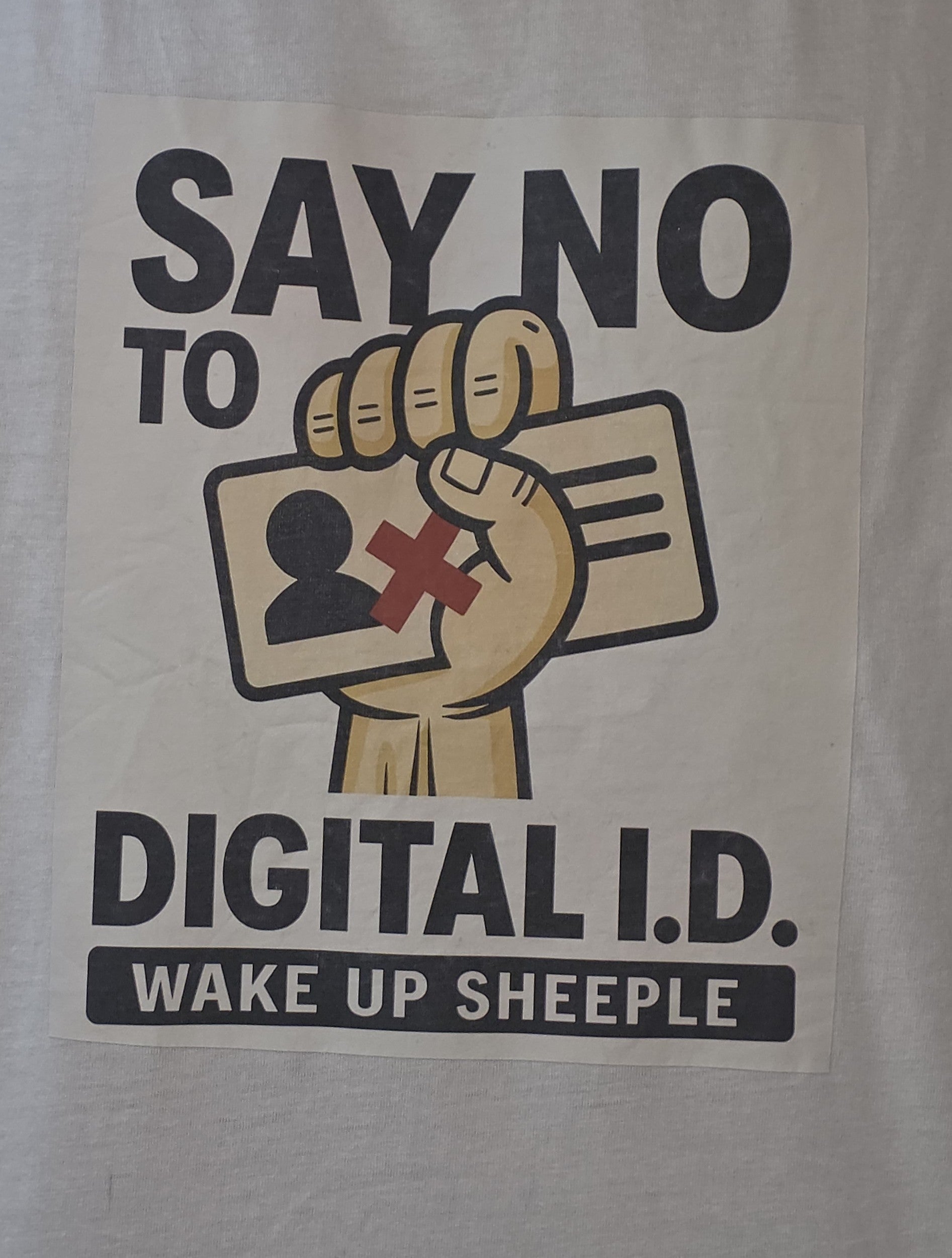 T-Shirt -NO DIGITAL I.D.